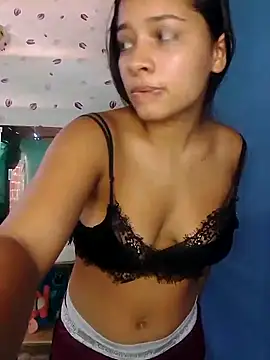 Snapshot of HOT_MOM34 chatting on September 19, 7:46 pm HOT MOM34 online show from September 19, 7:46 pm