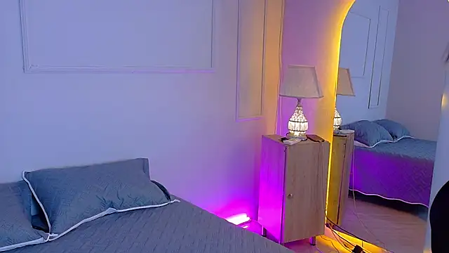 ElectraScot online show from November 19, 8:20 pm