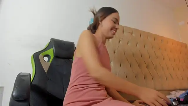 Naomis 35 online show from November 14, 7:47 pm