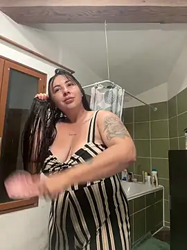 Emilie 1 online show from May 27, 9:56 pm