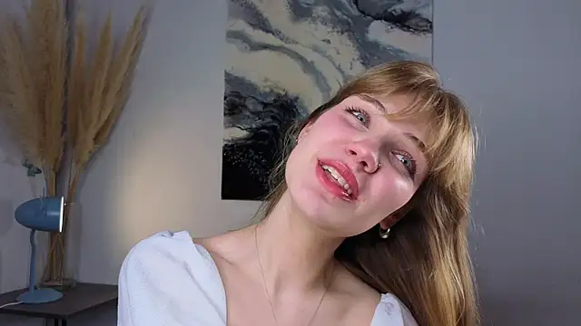 pienaple online show from October 9, 6:06 am