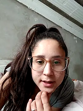 linameii online show from October 6, 4:45 pm