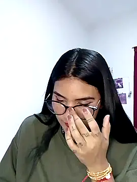 Renata Zoe online show from October 22, 1:54 am