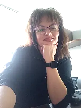 ValeriaLove43211 online show from November 5, 2:00 pm