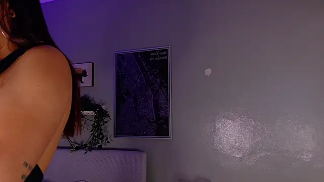 KeendraFox  online show from April 3, 10:24 am