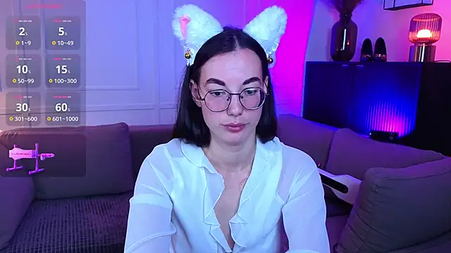 Snapshot of EmmaJakson chatting on October 19, 6:10 pm EmmaJakson online show from October 19, 6:10 pm