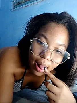 little onixx online show from October 26, 2:01 pm