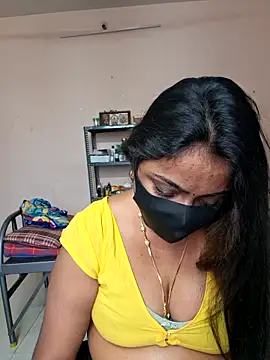 queendivya online show from June 3, 1:18 am