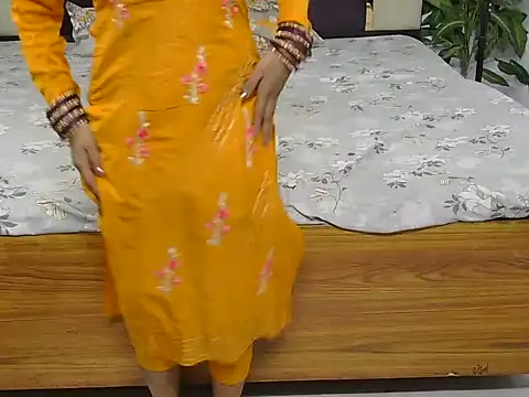 Snapshot of Lovelyy-couple chatting on September 22, 4:38 pm Lovelyy-couple online show from September 22, 4:38 pm