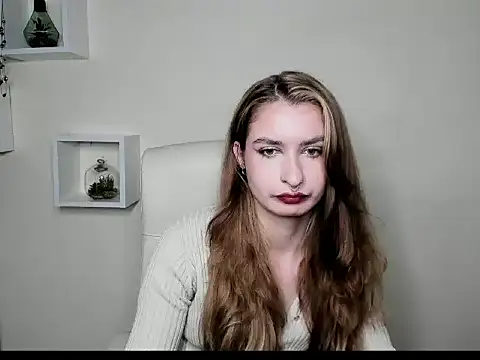 NinaBlond1 online show from November 4, 9:25 am