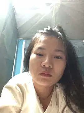 Snapshot of emiu_xinh03 chatting on October 26, 3:18 pm emiu xinh03 online show from October 26, 3:18 pm