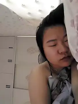 Snapshot of emiu_xinh03 chatting on September 23, 1:15 am emiu xinh03 online show from September 23, 1:15 am