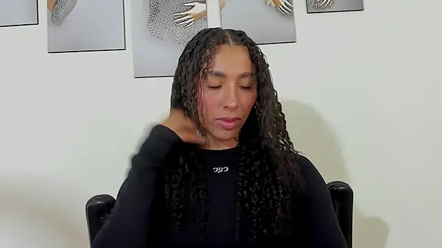 KAYLA BATISTA  online show from April 16, 6:29 pm