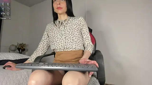 Roseshelbyy online show from November 14, 1:11 pm