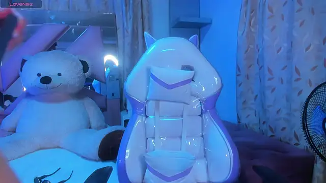 Gyal 8  online show from September 23, 3:37 am