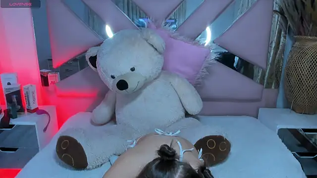 Gyal 8  online show from September 27, 4:19 am