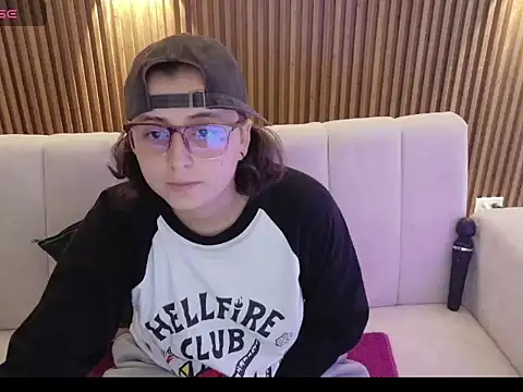 dirty feelena online show from May 11, 4:58 am