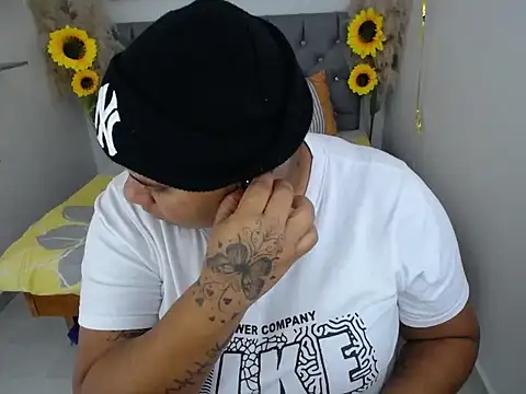 hotlesby valery online show from October 24, 12:34 pm