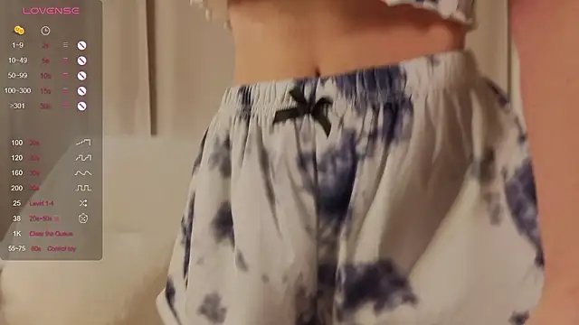 blooming rosee online show from February 20, 10:32 pm