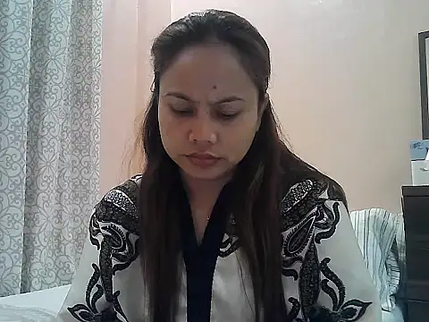 Amarrahlyn online show from November 17, 9:43 am