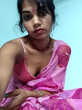 Snapshot of PRACHI-743 chatting on October 4, 4:51 am PRACHI-743 online show from October 4, 4:51 am