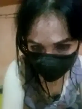 Lusty Annu online show from March 25, 12:30 pm