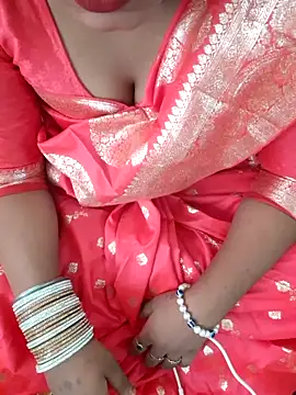 Kiara-Model online show from October 19, 9:33 am