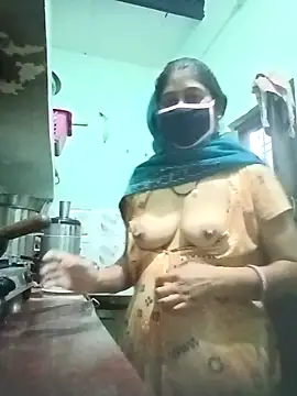 Cute-Charvii online show from February 25, 1:37 am