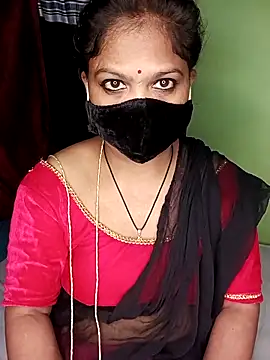 Snapshot of Mona_darling21 chatting on October 6, 6:30 am Mona darling21 online show from October 6, 6:30 am