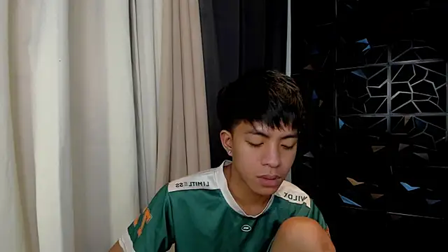 jayxxxlovescock online show from March 31, 8:53 pm