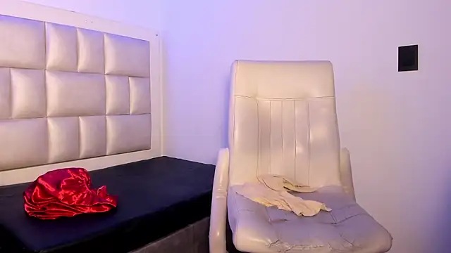 peyton  wat online show from January 14, 11:48 am