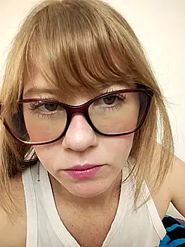 Snapshot of Rubialuna chatting on October 27, 1:39 pm Rubialuna online show from October 27, 1:39 pm