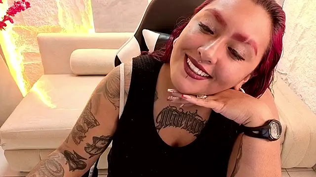Snapshot of brittany_tp chatting on September 25, 3:27 am brittany tp online show from September 25, 3:27 am