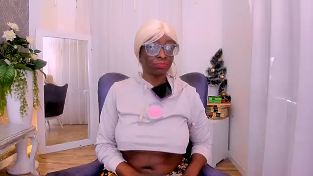 LolaJenkinss online show from November 25, 2:08 pm