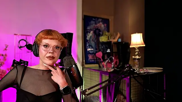 tacodeluxxxe online show from May 15, 10:45 pm