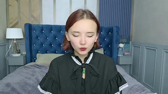 Silvia Lore online show from October 1, 6:29 am