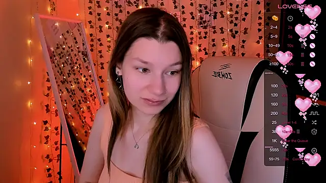 LinaBlossom  online show from April 8, 4:47 am