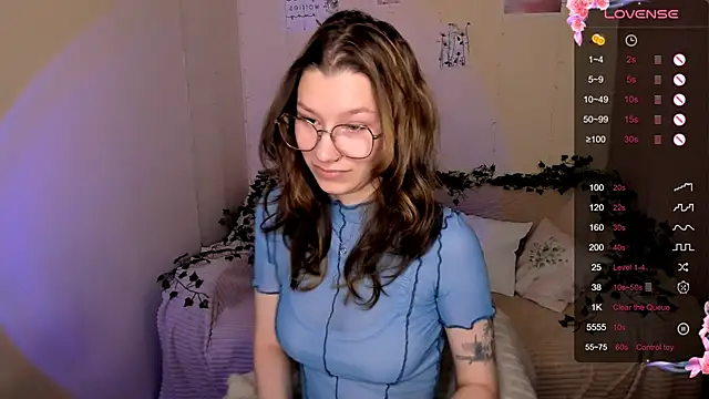 LinaBlossom  online show from October 8, 3:00 am