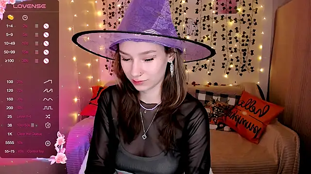 LinaBlossom  online show from October 28, 9:26 am