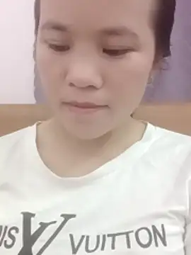 Norah-h online show from March 27, 2:18 pm