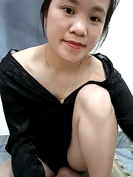 Norah-h online show from November 13, 3:33 pm