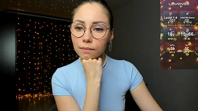 Snapshot of fun_nd_bun chatting on October 13, 12:41 pm fun nd bun online show from October 13, 12:41 pm