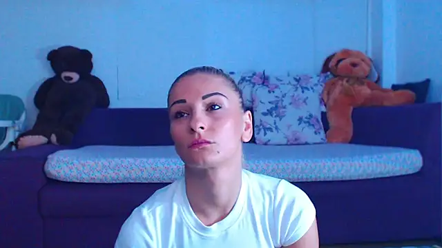 Snapshot of CassieSpell chatting on October 2, 9:20 pm CassieSpell online show from October 2, 9:20 pm