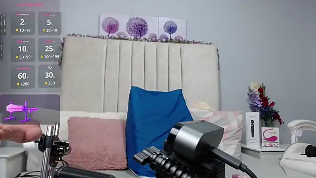 Snapshot of AmandaaWats chatting on October 12, 3:25 pm AmandaaWats online show from October 12, 3:25 pm