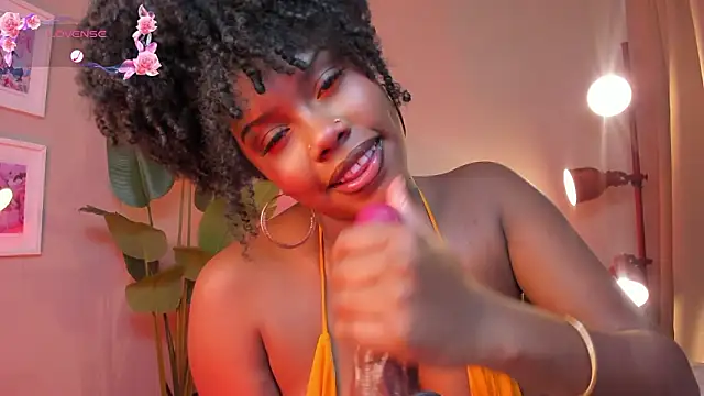 kehlannis  online show from March 26, 10:00 pm