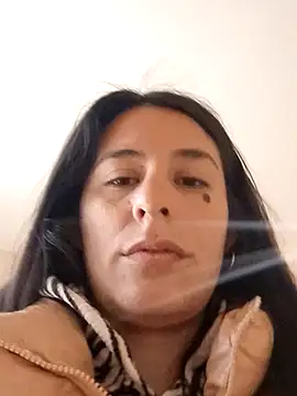 Snapshot of lucixxx14 chatting on September 25, 4:28 pm lucixxx14 online show from September 25, 4:28 pm