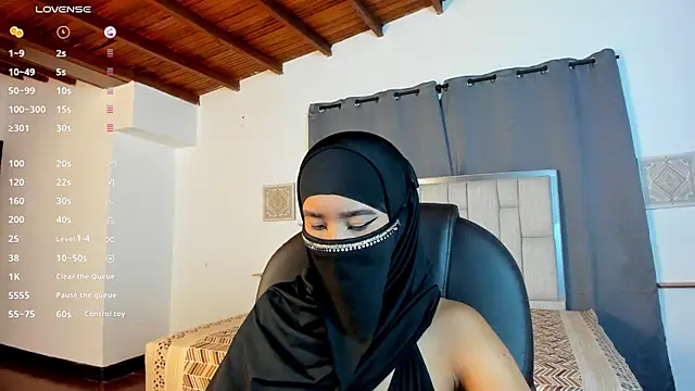 kalila latif online show from October 17, 3:21 am