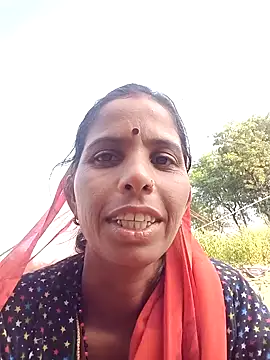 Snapshot of Kirti_k chatting on October 13, 9:56 am Kirti k online show from October 13, 9:56 am