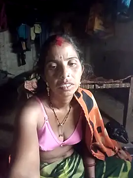 Snapshot of Kirti_k chatting on October 10, 11:53 pm Kirti k online show from October 10, 11:53 pm
