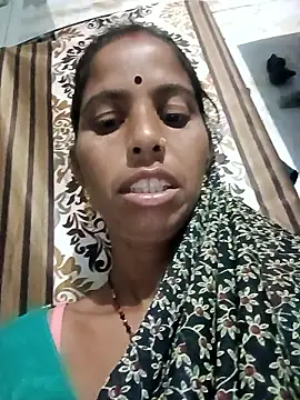 Snapshot of Kirti_k chatting on October 9, 11:42 pm Kirti k online show from October 9, 11:42 pm